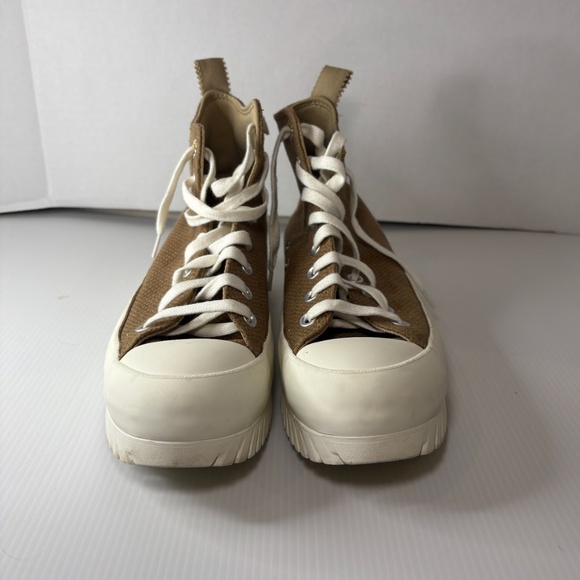 Converse Chuck Taylor All Star Lugged 2.0 Hi Shoe Womens 10 Sand Dune Floral - Picture 4 of 9